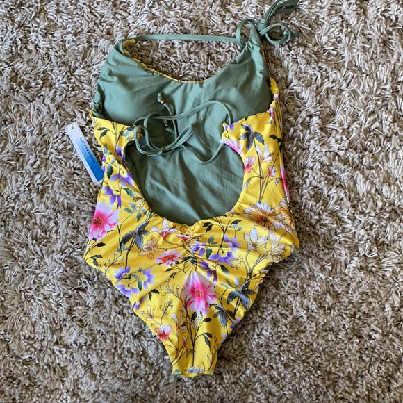 Floral one piece swimsuit - Picture 2 of 2